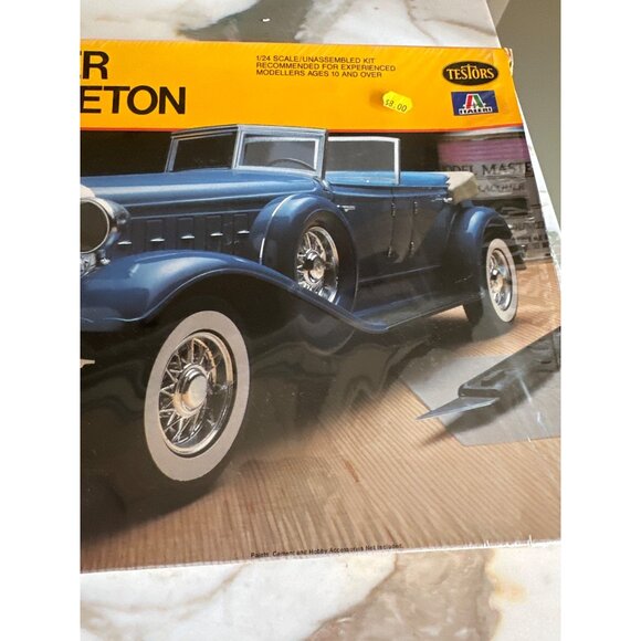 Testors 1/24 Scale 1933 Chrysler Imperial Phaeton Model Kit Unassembled Ages 10+ - Picture 2 of 8
